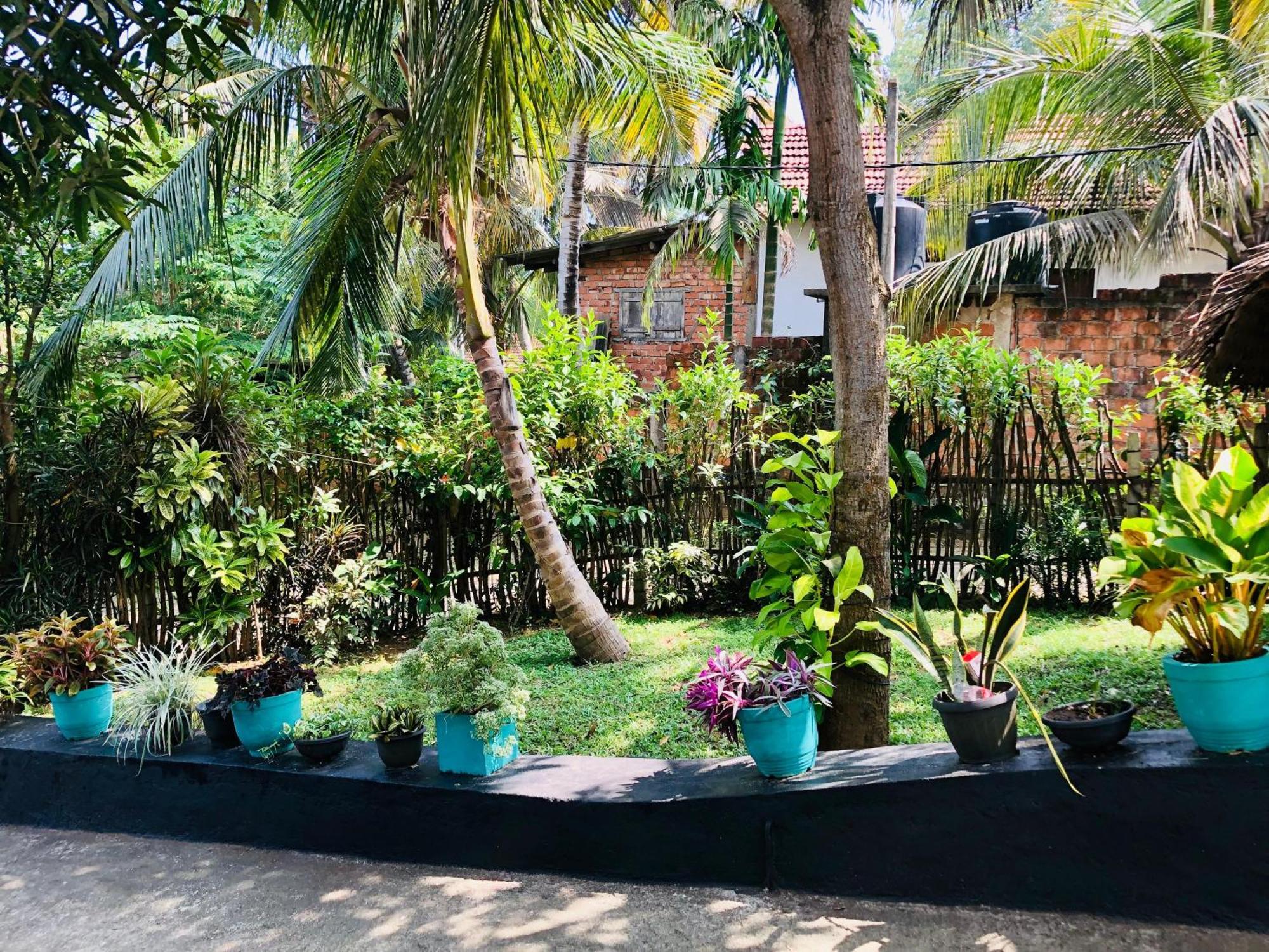 Hotel Mahee House Dikwella Exterior foto